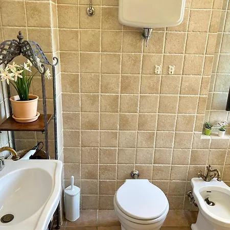 Sul Casa Del Con Piscina Acqua Salata 3* 카스틸리오네델라고
