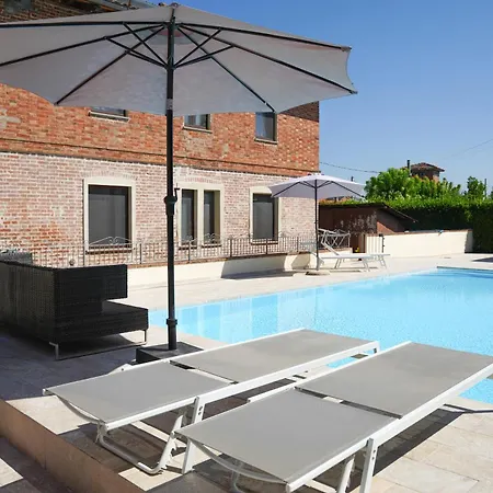 Sul Casa Del Con Piscina Acqua Salata 3* 카스틸리오네델라고